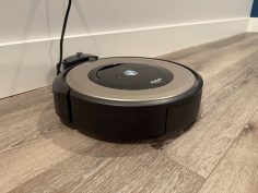 Come funziona un robot aspirapolvere