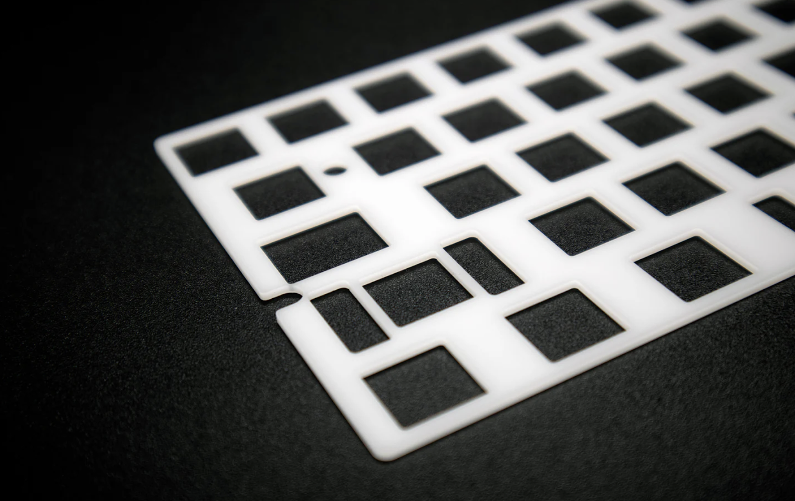 [MK]Draft: Guide to mechanical keyboard plate materials